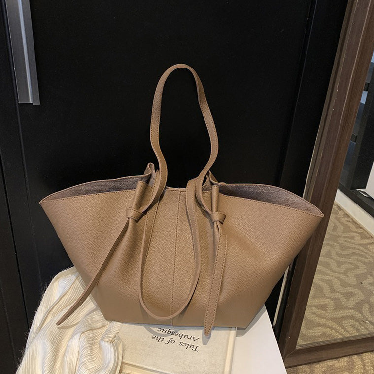 Embun Malam Jelita Leather Tote