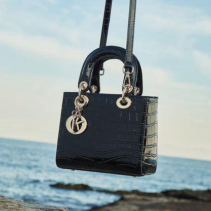 Embun Malam Mahar Shoulder Handbag