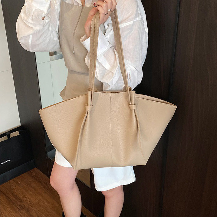 Embun Malam Jelita Leather Tote