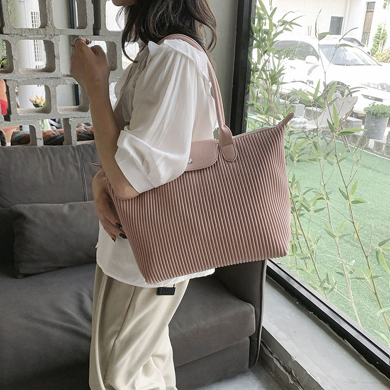 Embun Malam Pleated Tote