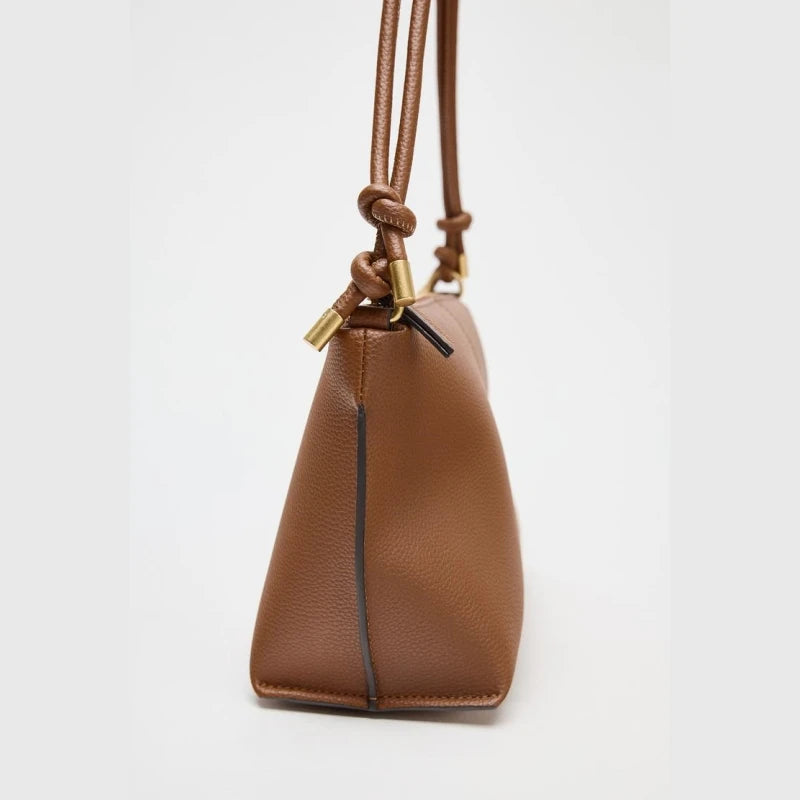 Bayang Sari Shoulder bag