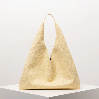 Meluraya Triangle Shoulder Bag