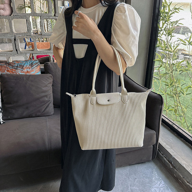 Embun Malam Pleated Tote