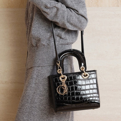 Embun Malam Mahar Shoulder Handbag