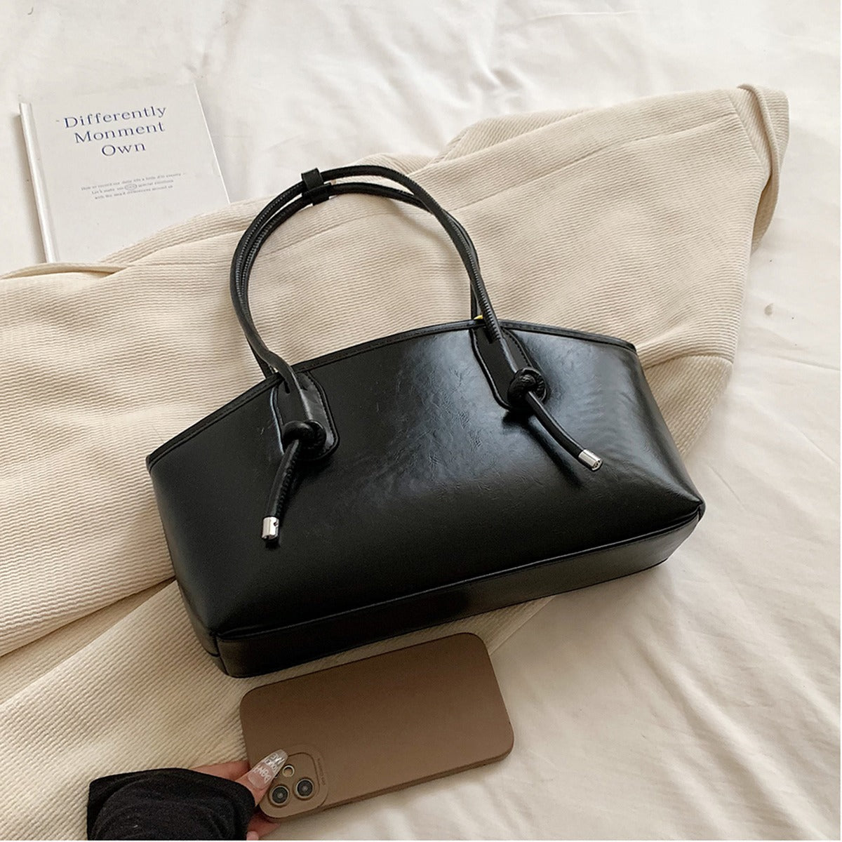 Embun Malam Vintage Shoulder Bag