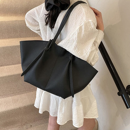 Embun Malam Jelita Leather Tote