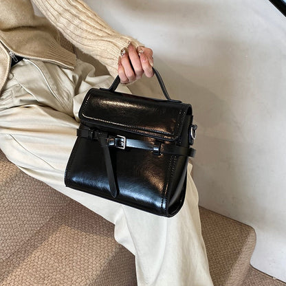 Embun Malam Buckle Crossbody