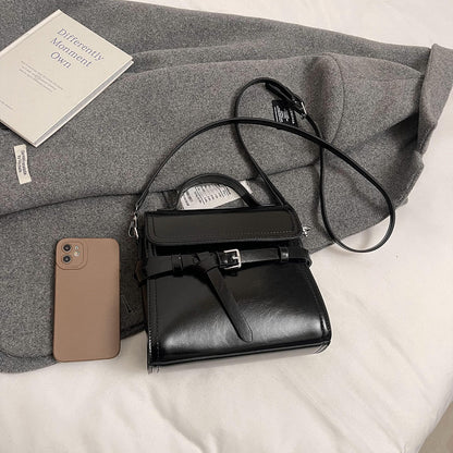 Embun Malam Buckle Crossbody