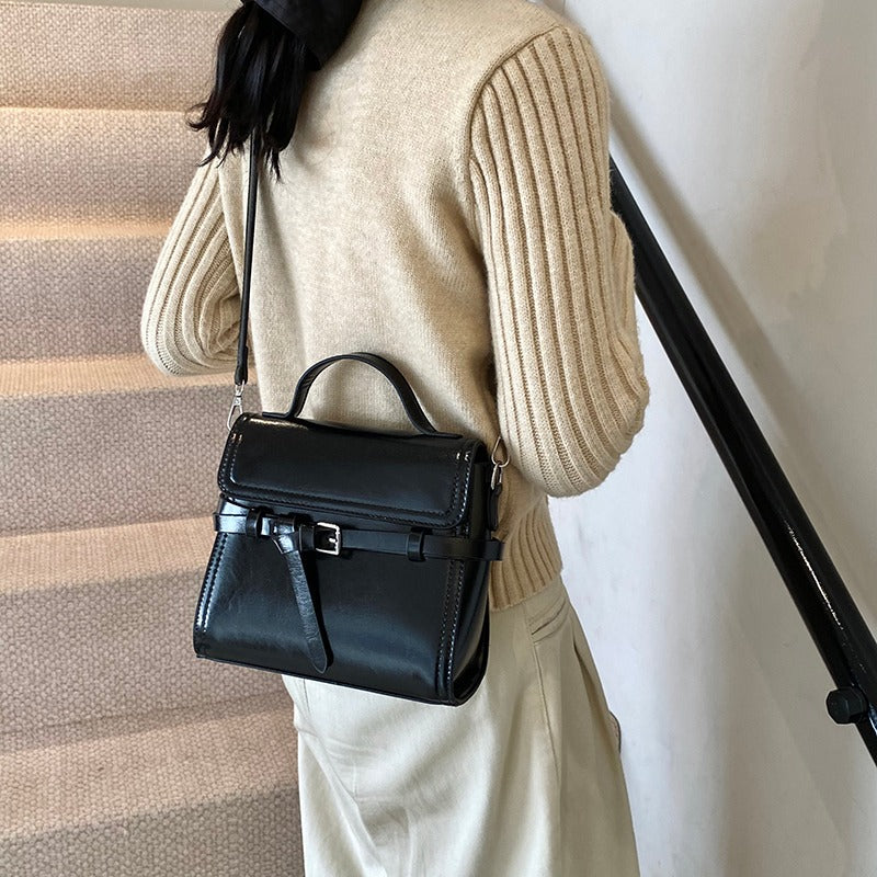 Embun Malam Buckle Crossbody