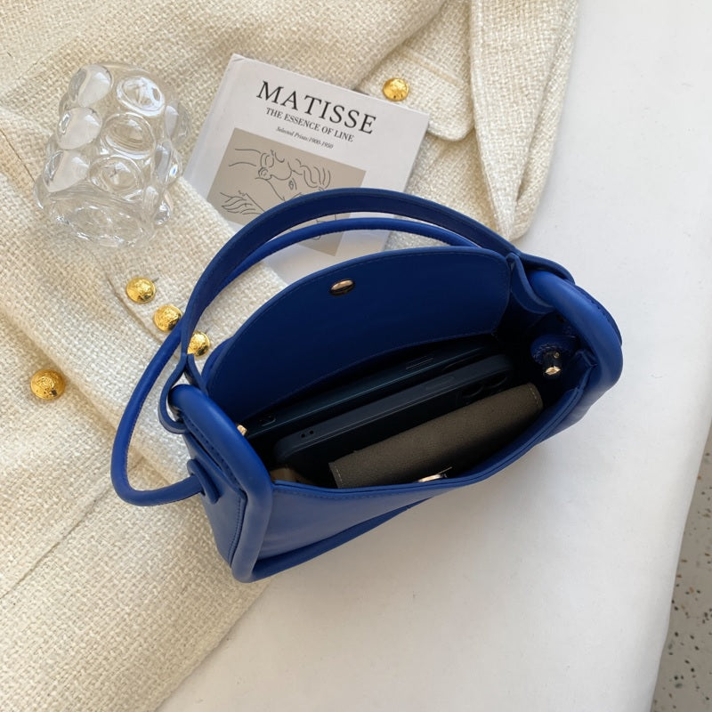 Embun Malam Crescent Bag