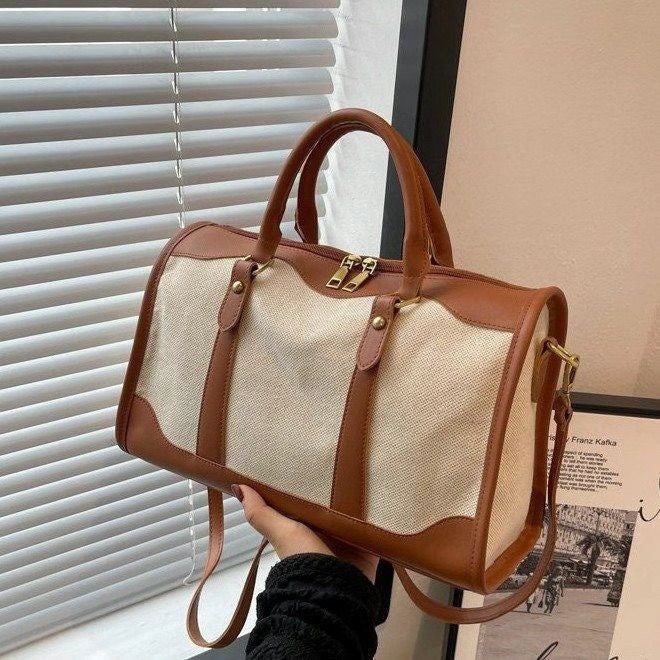 Bumi Lestari Duffle Bag