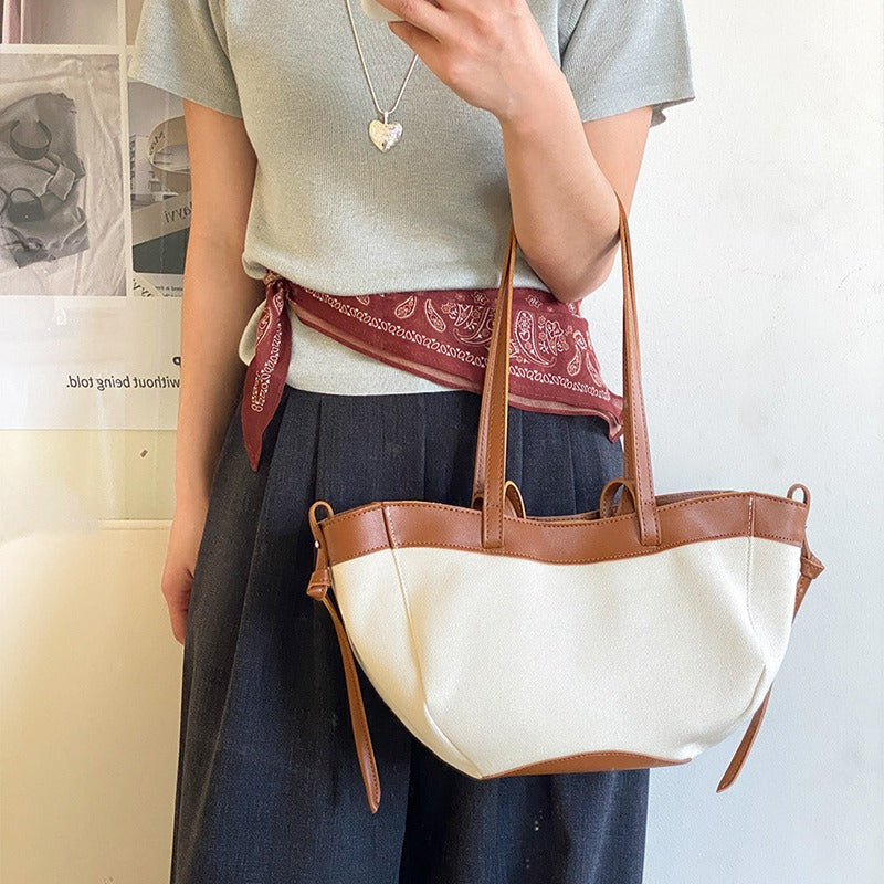 Bumi Lestari Canvas Tote