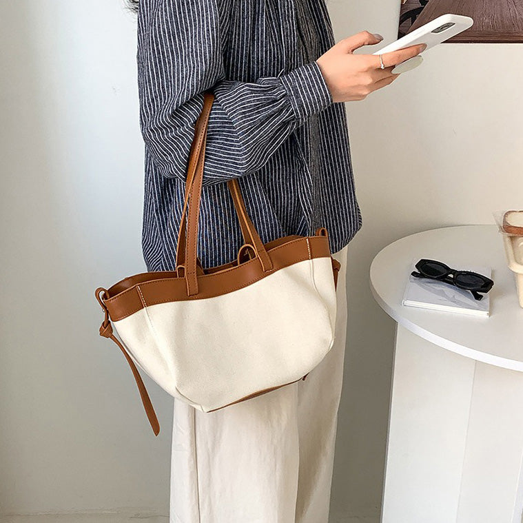 Bumi Lestari Canvas Tote