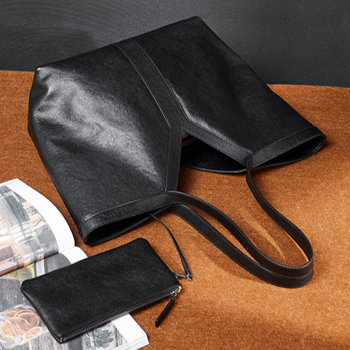 Embun Malam Yujana Tote Bag